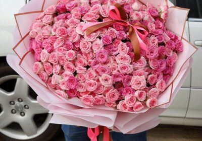pink centric bouquet