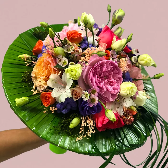 unique hand bouquet jpg