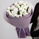 white_tulips-1.jpg