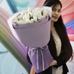 white_tulips_1.jpg