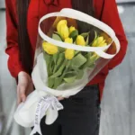 yellow_tulips_-_10_stems.jpg