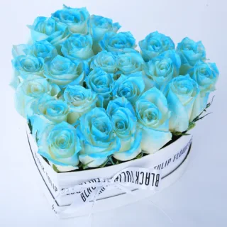Splendid Heart Box of Blue Roses