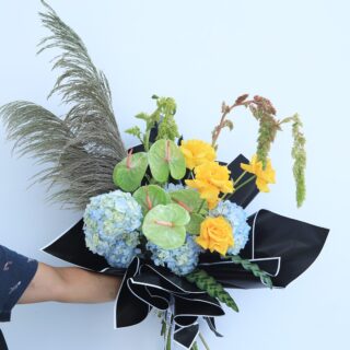 Astonishing Bouquet by Black Tulip Flowers