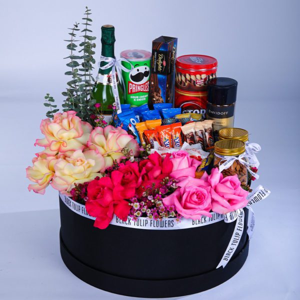 Scrumptious Hamper Box