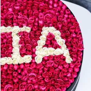 My Beloved - MIA fresh flower box by Black Tulip Flowers