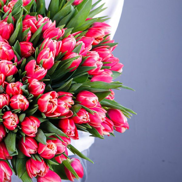Rare Beauty - Tulips bouquet by Black Tulip Flowers