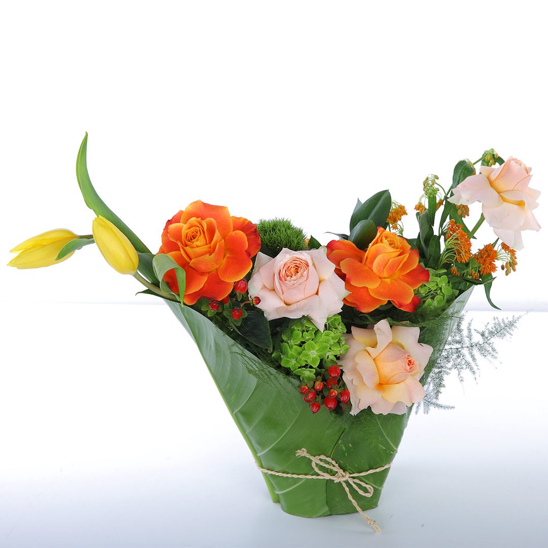 Sunny Special flower arrangement by Black Tulip Flowers