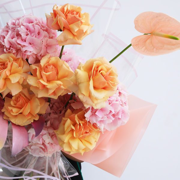 Sweet Lush bouquet by Black Tulip Flowers