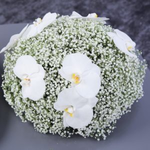 Pure White Duo flower centerpiece by Black Tulip Flowers