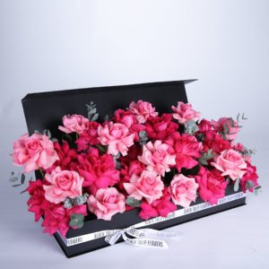 Romant and Charming Surprise flower box by Black Tulip Flowers