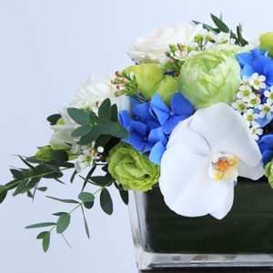 Sincere Centerpiece flower arrangement by Black Tulip Flowers