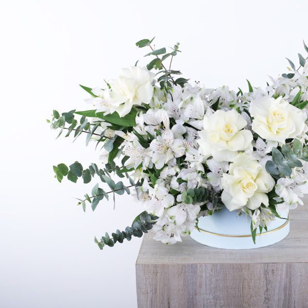 Victorious Combination flower box by Black Tulip Flowers
