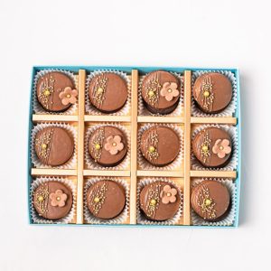 Chocolate Covered Oreos by NJD