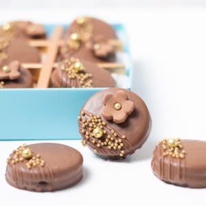 Chocolate Covered Oreos by NJD