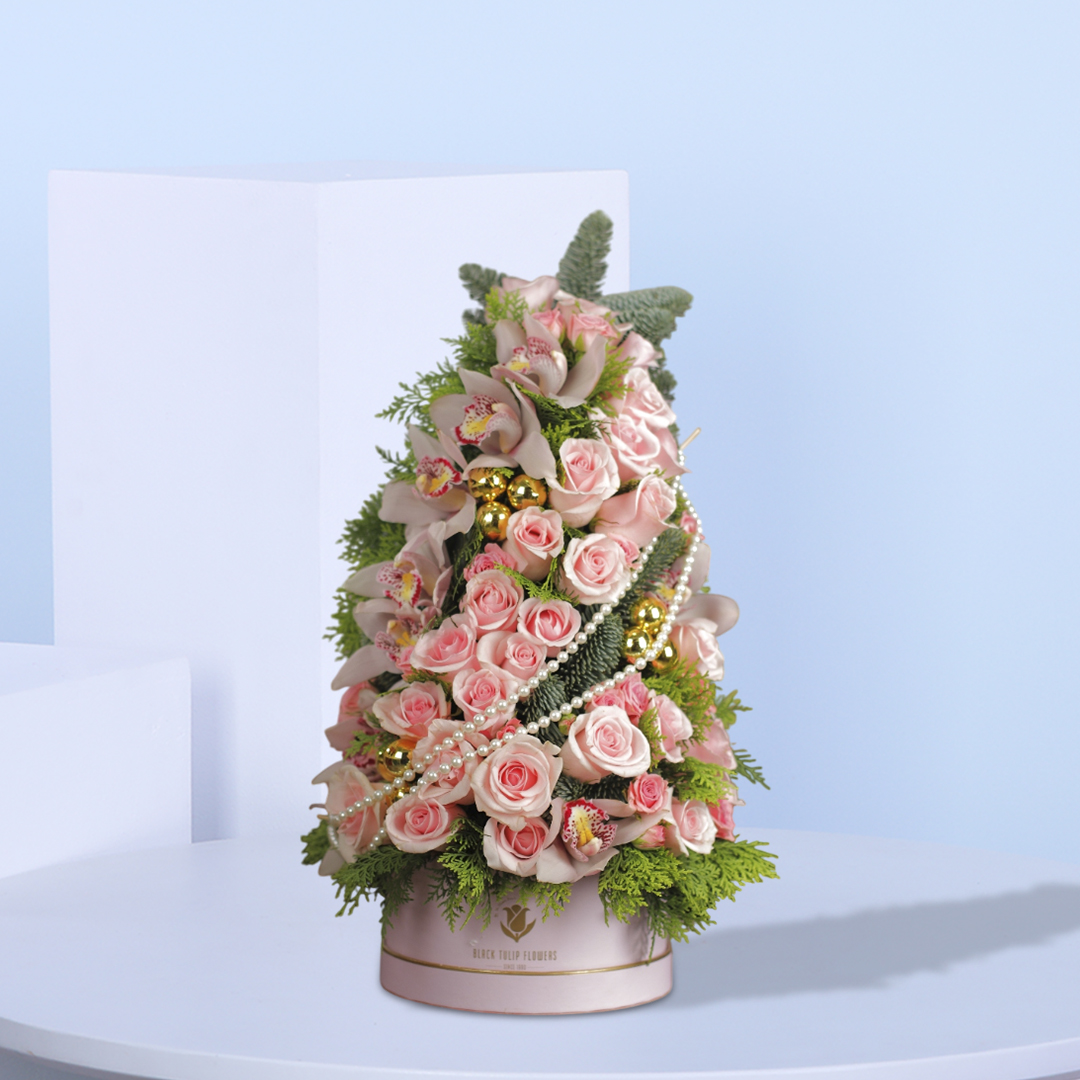 Festive Tree Box Arrangement with Fresh Roses: A Festive Elegance Box