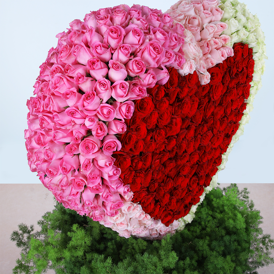 Heart of Roses|Gift of Romance