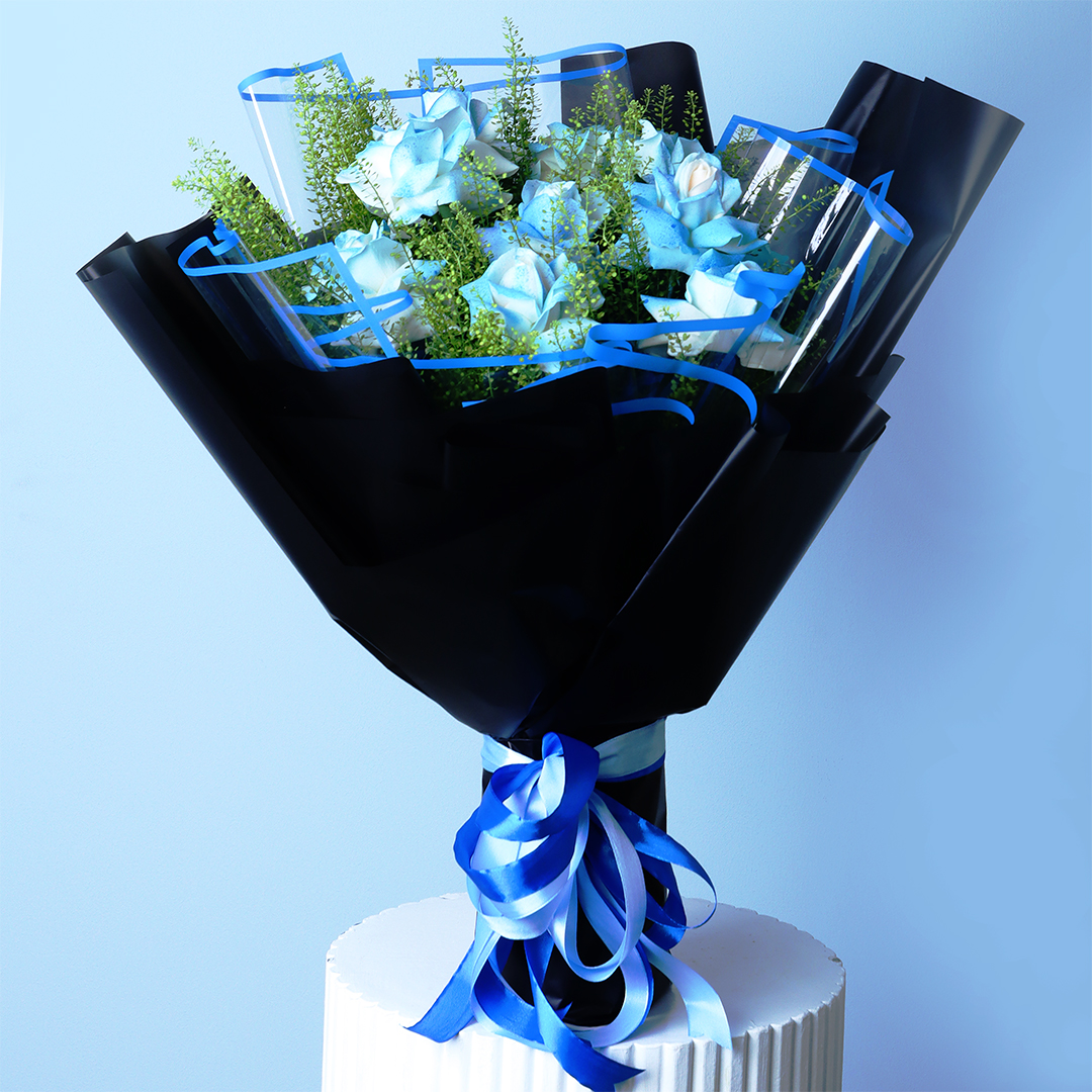 Blue Painted Rose Bouquet | Unique Floral Gift