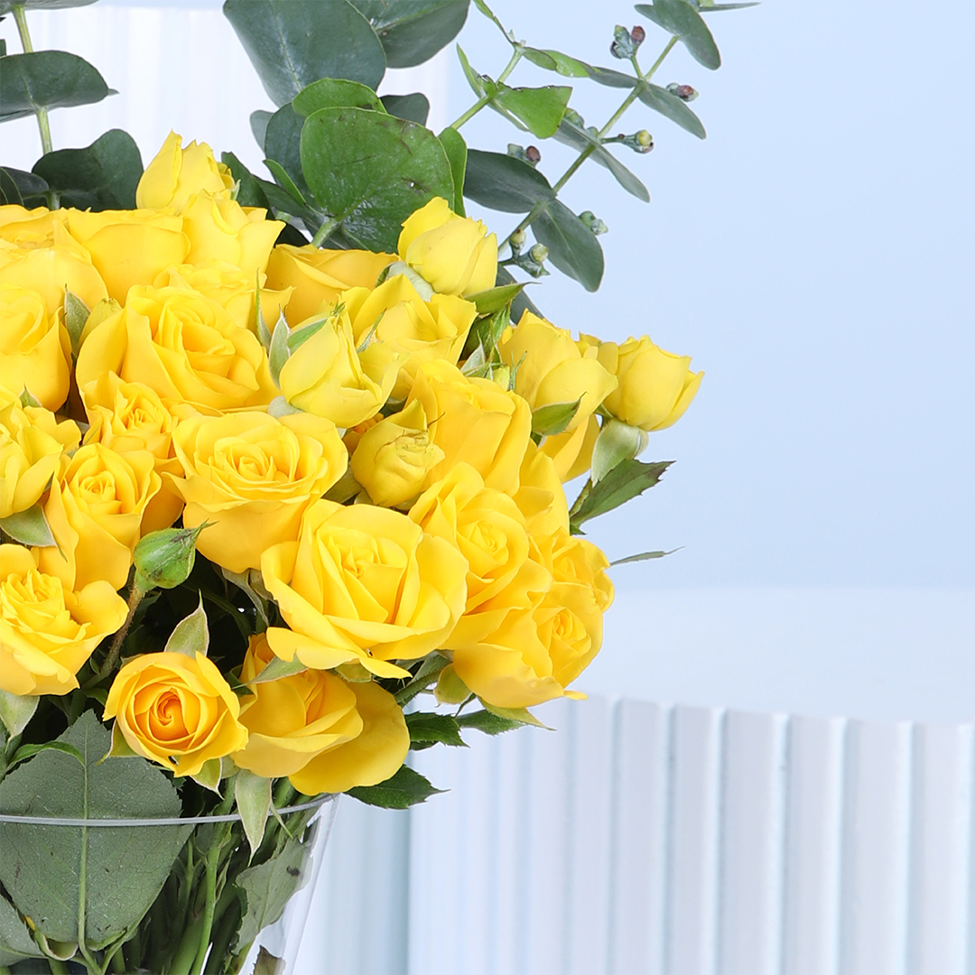 Yellow Impact Color Roses Yellow Spray Roses | Cheerful Yellow Bunch