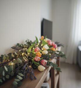 Seasonal Shelf Arrangements 4 11zon e1761026144302