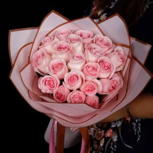 7. 20 Pink Roses Bouquet