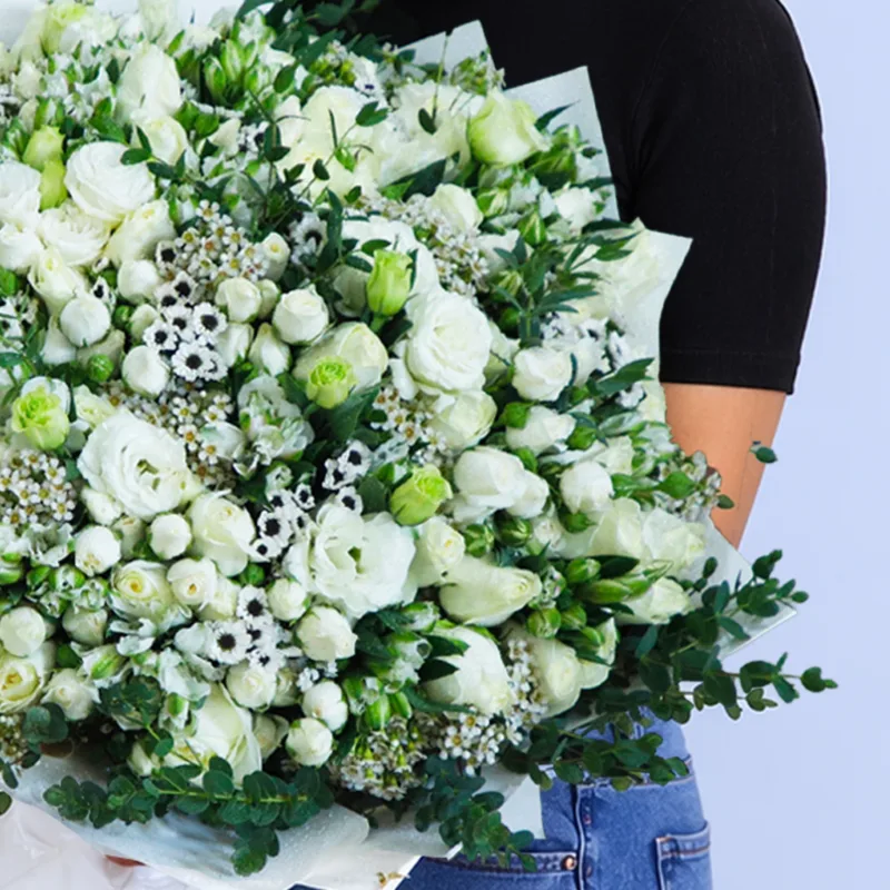 fresh white charm bouquet 02