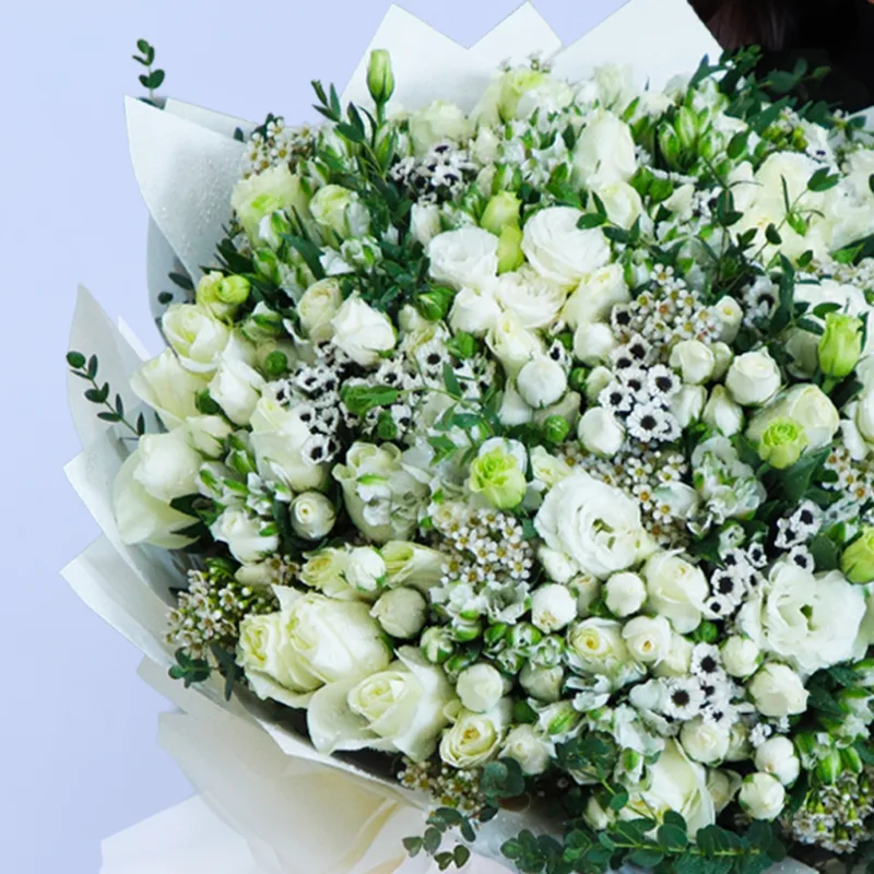 fresh white charm bouquet 03