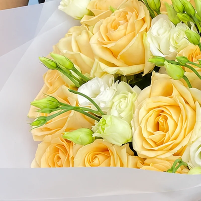 bicolor roses bouquet 03