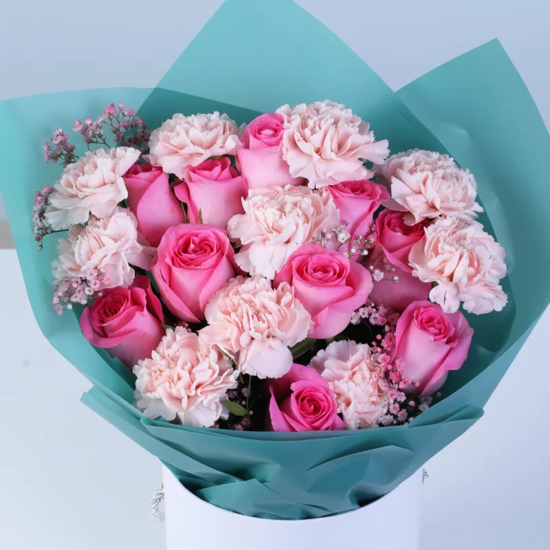 dual rose carnation arrangement 03