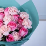 dual-rose-carnation-arrangement_04