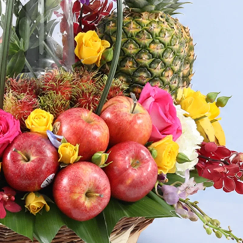 fresh celebration basket 03