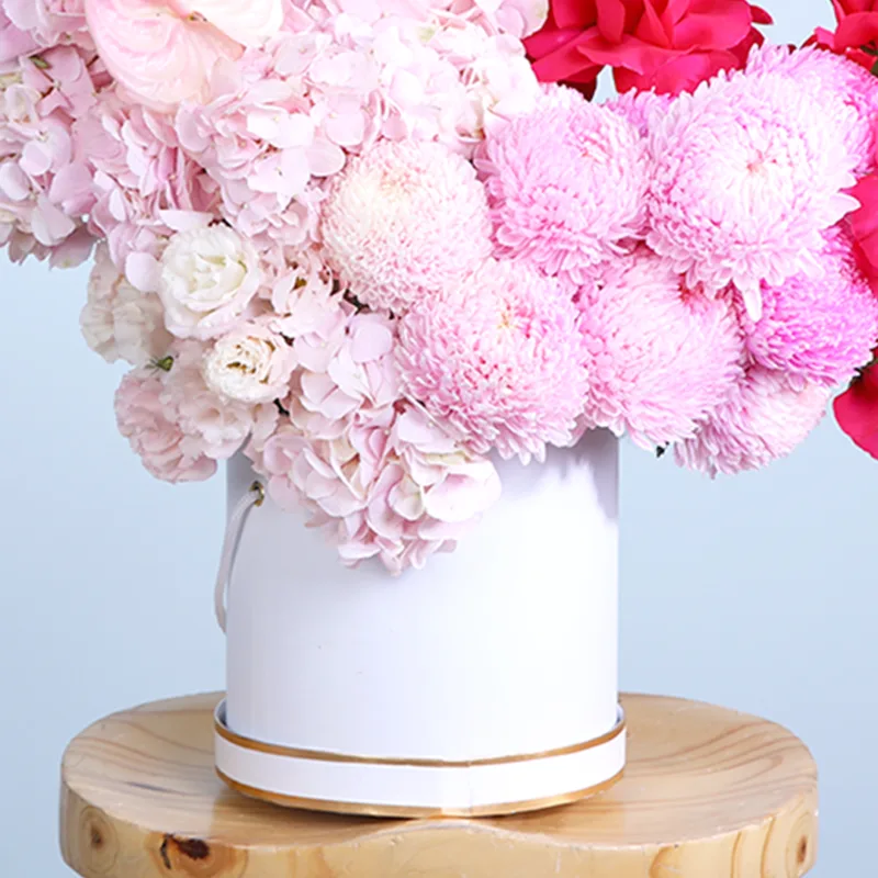 floral-grandeur-hat-box_04 floral grandeur hat box 04