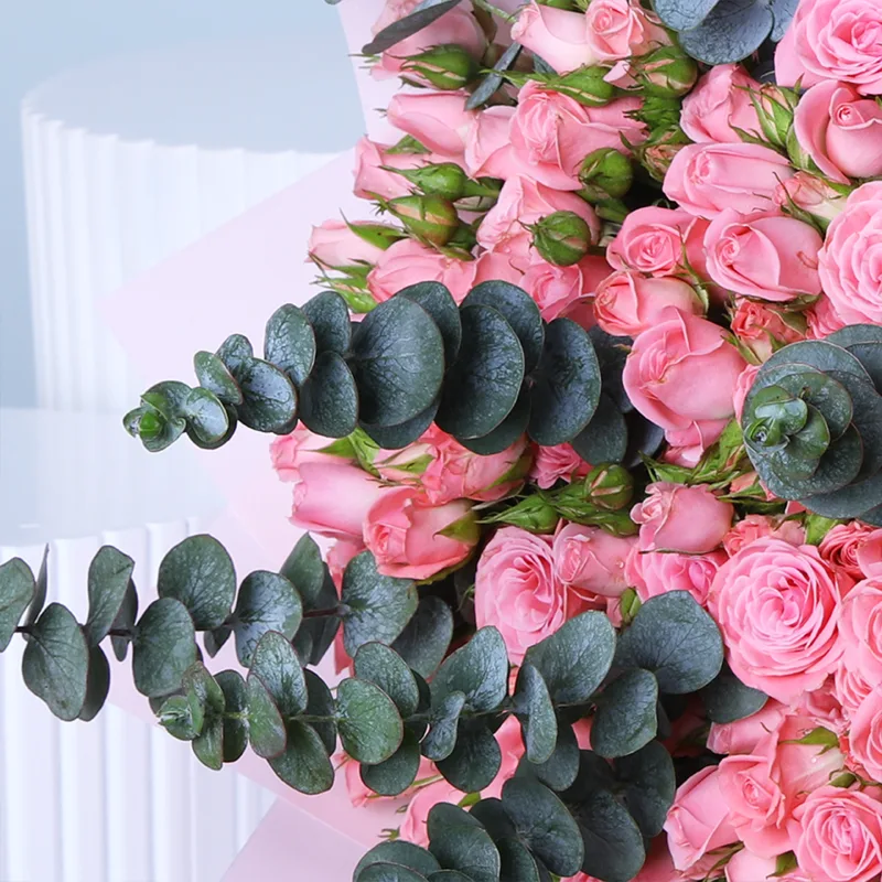 pink-rose-bouquet-with-eucalyptus_03 pink rose bouquet with eucalyptus 03